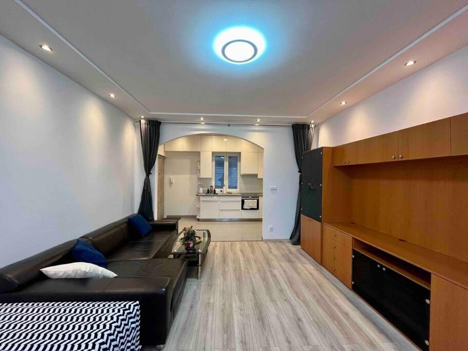 Modern Flat In Praha